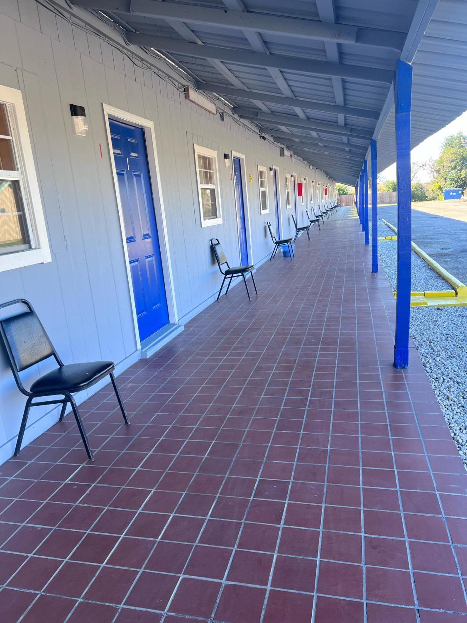 Budget Inn Refugio Exterior photo