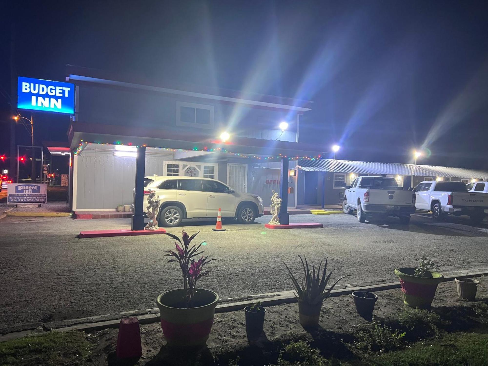 Budget Inn Refugio Exterior photo
